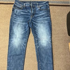 33x32 American eagle straight cut flex jeans